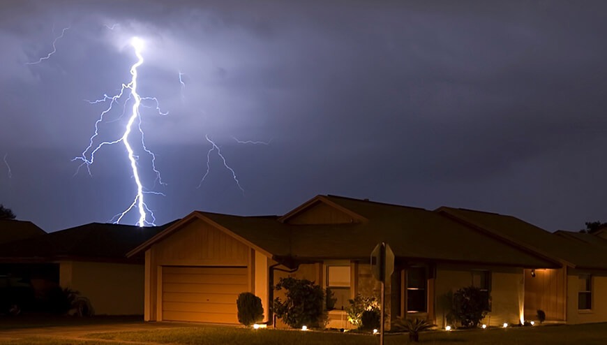 What is the differences between passive and active lightning protection?